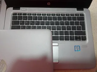 Portátiles HP 820 G3