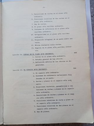Lecciones básicas de álgebra lineal y geometría.