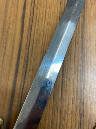 Espada decorativa con funda