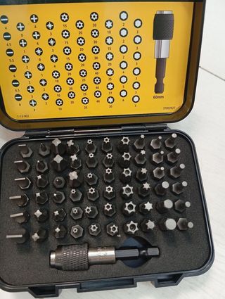 Maletín de 142 piezas herramientas caja  STANLEY