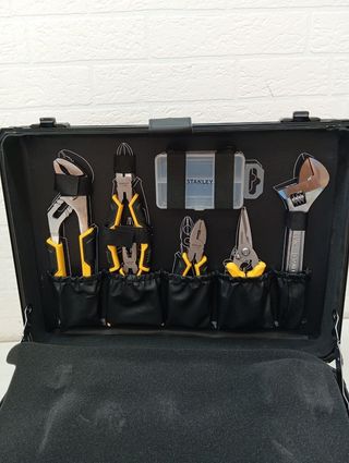 Maletín de 142 piezas herramientas caja  STANLEY