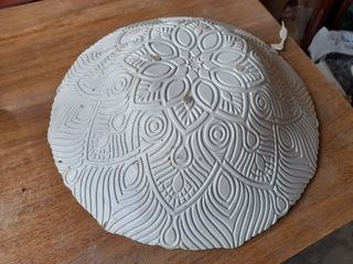 Piatto decorativo in vetro con motivo floreale