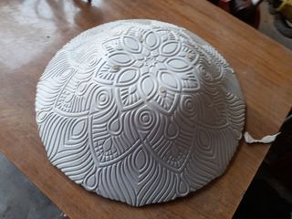 Piatto decorativo in vetro con motivo floreale