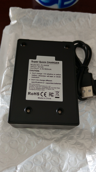 Cargador Baterías AA/AAA USB 4 Ranuras