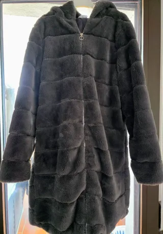 Abrigo gris tres cuartos mujer