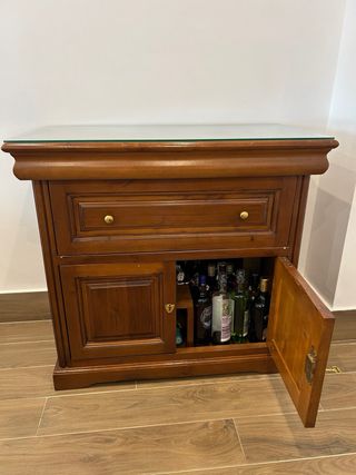 Mesa auxiliar madera con tapa de cristal