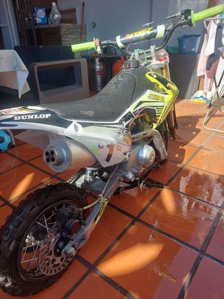 Moto de cross de 80 júnior