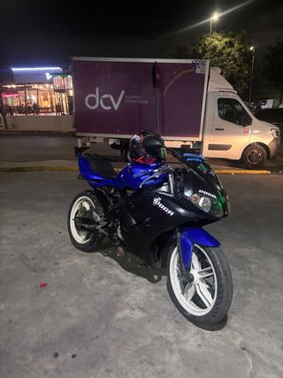 Despiece Yamaha TZR todo menos las chapas