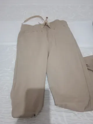 Pantalón niña beige