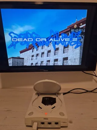 Consola Sega Dreamcast con GDEMU