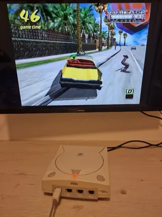 Consola Sega Dreamcast con GDEMU