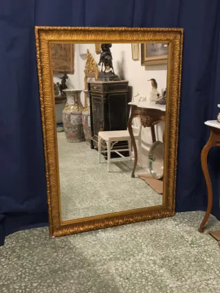 Espejo antiguo rectangular dorado