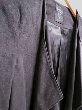 Torera ante, negra Bershka