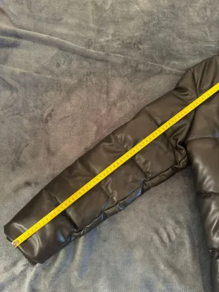 Cazadora Guess Negra