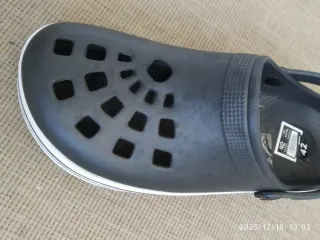 Zuecos cómodos ultraligeros talla 42