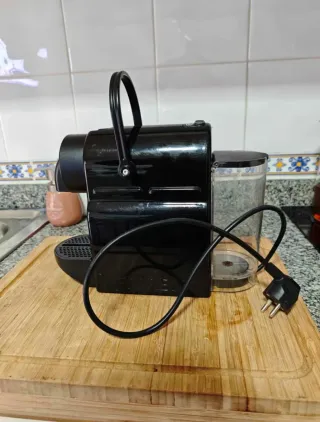 DeLonghi Latissima one - Nespresso preta