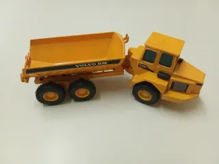 Camión Dumper Joal A25 Volvo BM