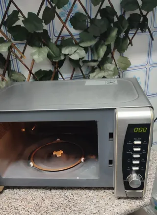 Microondas Grill Orbegozo 700W