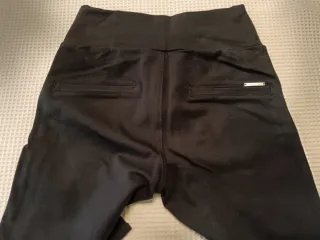 Pantalones negros Stradivarius