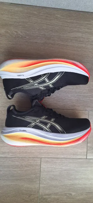 Zapatillas ASICS Gel Nimbus 27 Talla 46 Hombre