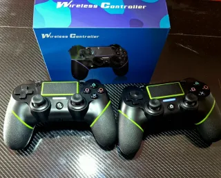 2 Mandos PS4 compatibles. Inalámbricos.