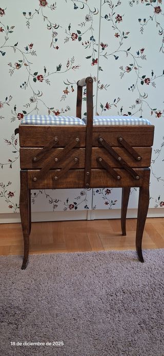 Costurero Francés Vintage Madera