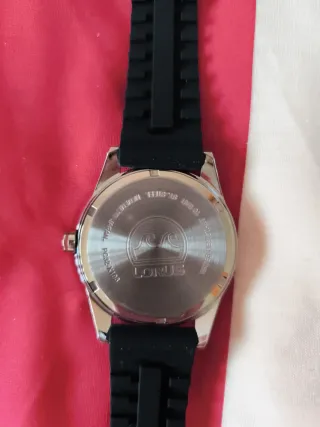 Reloj Lorus Hombre Negro y Dorado