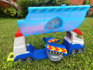 Camión Patrulla Canina