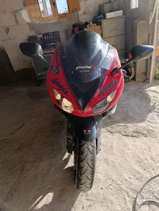 Kawasaki Ninja ZX10R