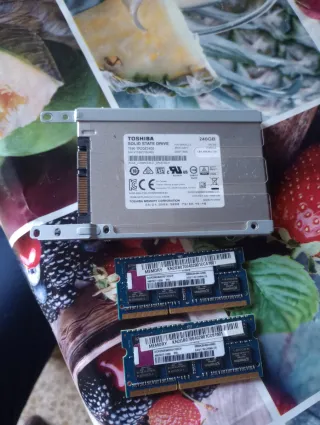 SSD Toshiba TR200 y 2x RAM .ddr3