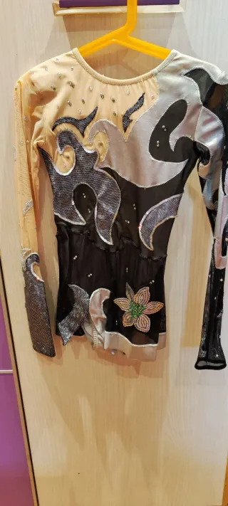 Maillot Gimnasia/Patinaje Negro y Plateado