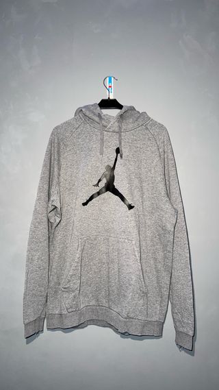 Casaco Jordan Cinza com Logo Jumpman