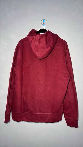 Casaco Pull&Bear vermelho com capuz