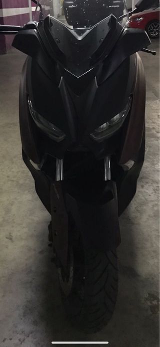 Yamaha X-Max 300