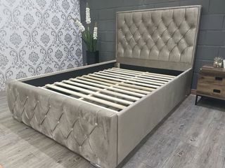 CAMA CON CABECERO E ESTRUCTURA DE 135*190 CM