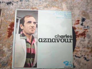 Vinilo Charles Aznavour - Paris au mois d'août