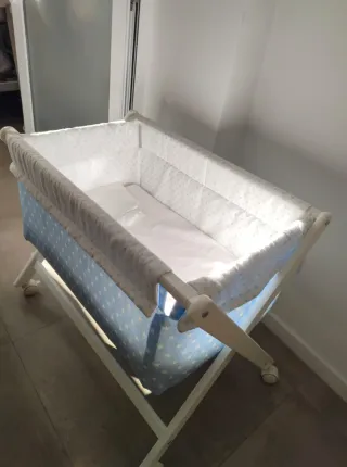 Minicuna bebé casi nueva