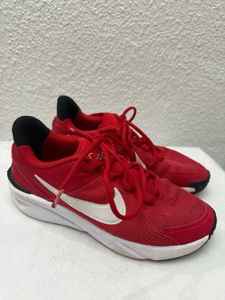 Zapatillas Nike Rojas y Blancas