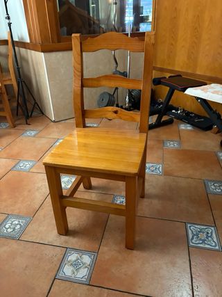 Set di 20 sedie in legno massello rustico