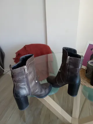 Botín alto de piel marrón chocolate