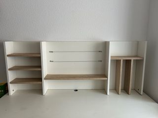 Escritorio blanco y madera
