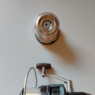 Carrete de pesca HR860