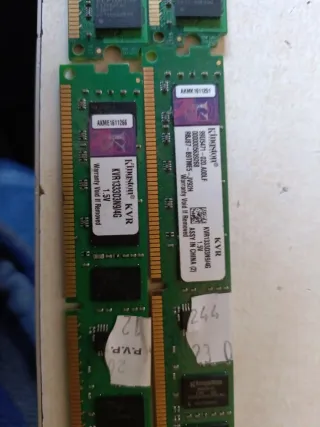 Memoria RAM DDR3 Kingston 12GB (4+4+2+2)