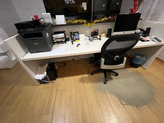 Mostrador negro y blanco