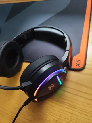 Cascos Gaming Negros con Micrófono