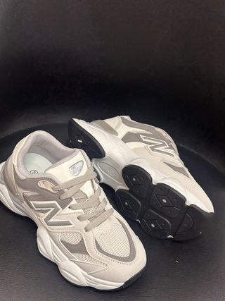 Zapatillas deportiva Beige/Gris