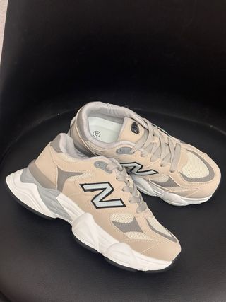 Zapatillas deportiva Beige/Gris
