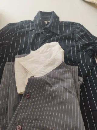 Due camicie a righe da donna