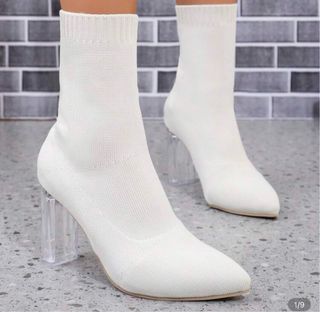 Botines blancos tacón transparente