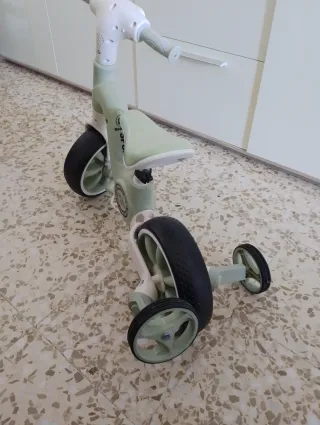 Bicicleta infantil 2 en 1 con ruedines